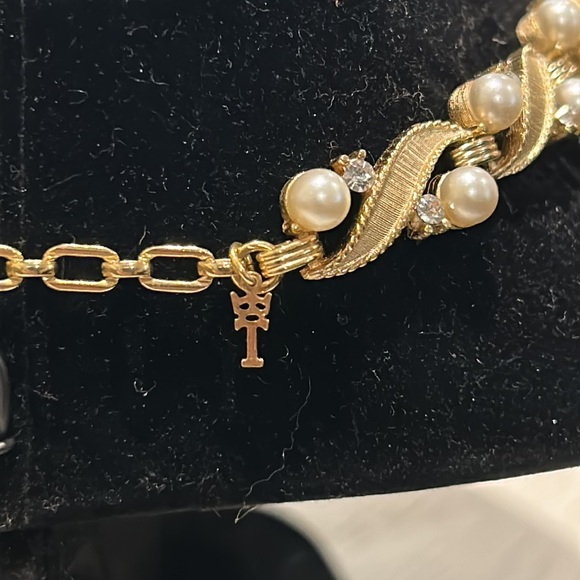 Vintage Trifari Pearl Gold Necklace. 1950’s - Picture 8 of 16